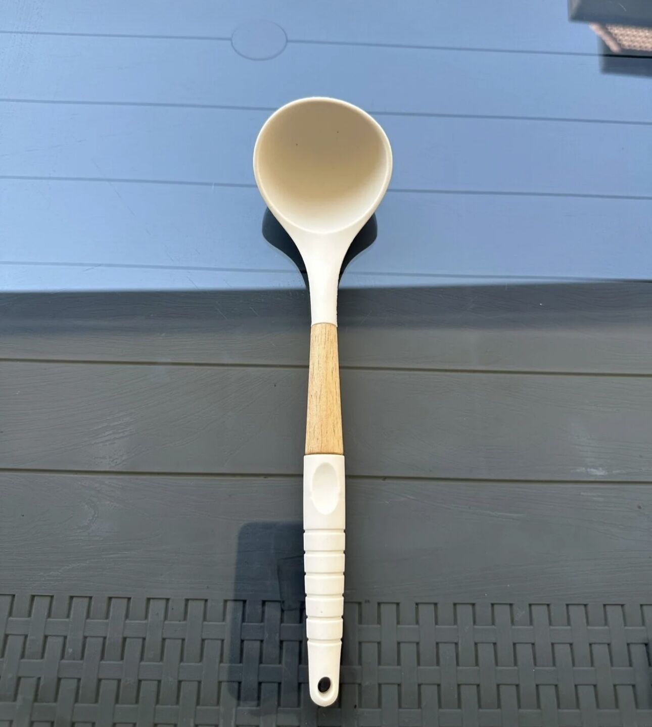 Ahşap Silikon Kepçe 32 Cm Krem